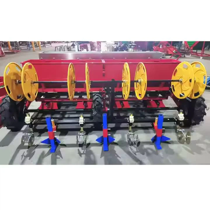 خط معالجة الثوم 7ROWS 8ROWS 10 ROWS PTATO PLANTER COMBO مسافة قابلة للتعديل 15 مم معدات مزرعة للجرار الأوتوماتيكي بذرة البذر المزرعة
